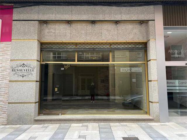 Local comercial en Alquiler en La Villa - Bazuelo