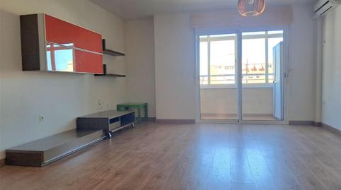 Photo 3 of Flat to rent in Calle Bailarín José Espadero, 12, Garbinet - Parque de las Avenidas, Alicante