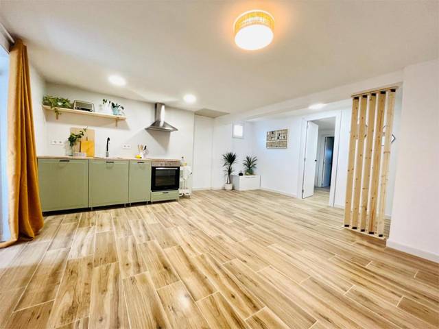 Piso en Venta en Avenida de Cataluña, 6 en Barrio Jesús