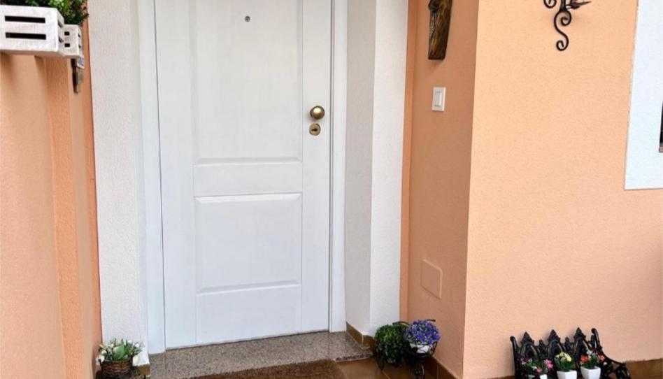 Foto 1 de Casa adosada per a compartir a Calle Berlín, 57, Roda, Murcia