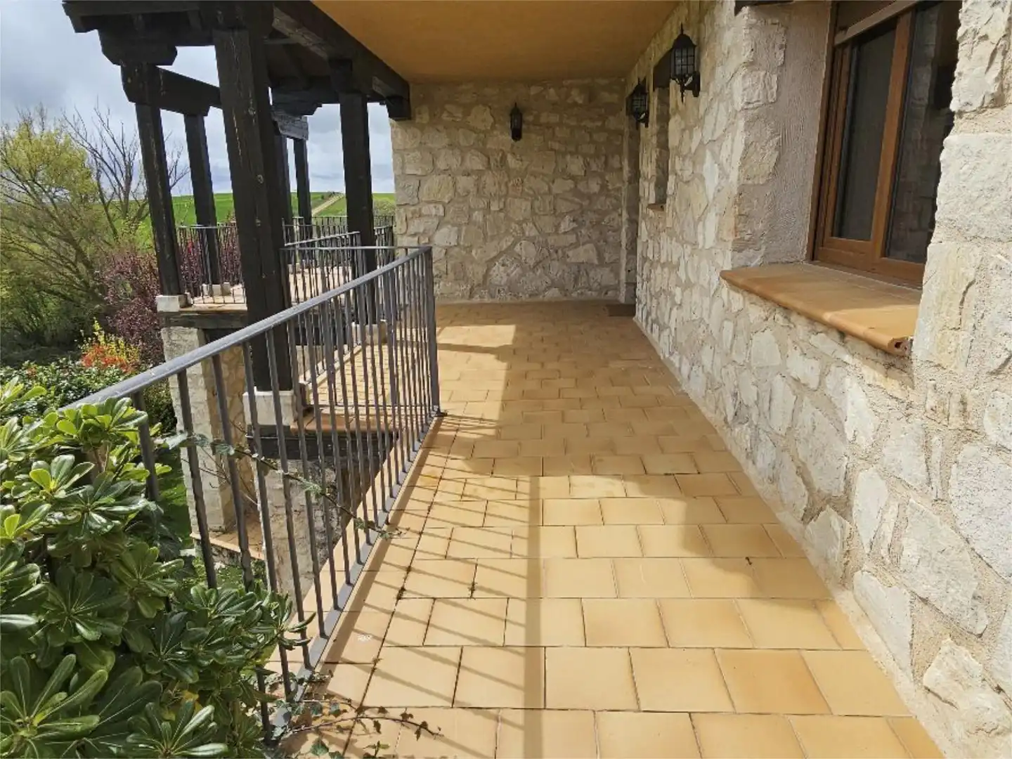 Casa o xalet en venda a Calle Poza Chiquita, 14, Grajera Terrassa de Casa o xalet en venda en Grajera amb Calefacció, Jardí privat i Terrassa