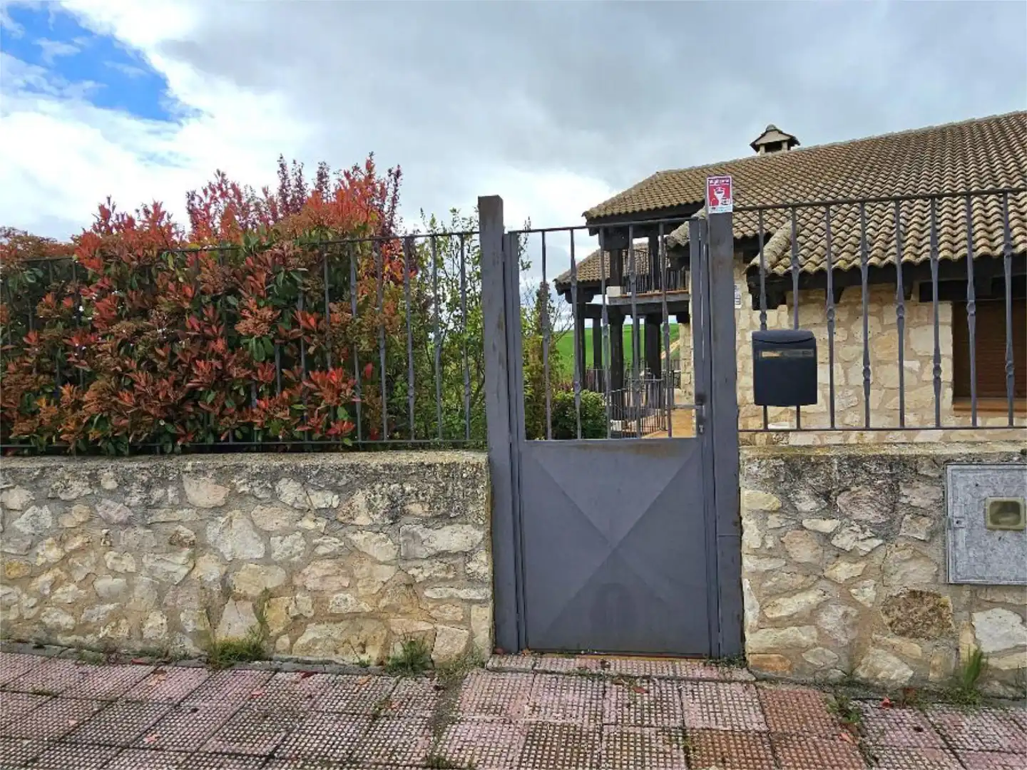 Casa o xalet en venda a Calle Poza Chiquita, 14, Grajera Vista exterior de Casa o xalet en venda en Grajera amb Calefacció, Jardí privat i Terrassa