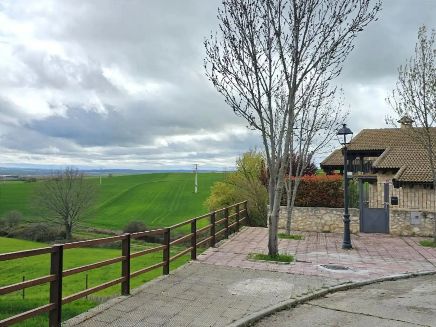 Casa o xalet en venda a Calle Poza Chiquita, 14, Grajera Jardí de Casa o xalet en venda en Grajera amb Calefacció, Jardí privat i Terrassa