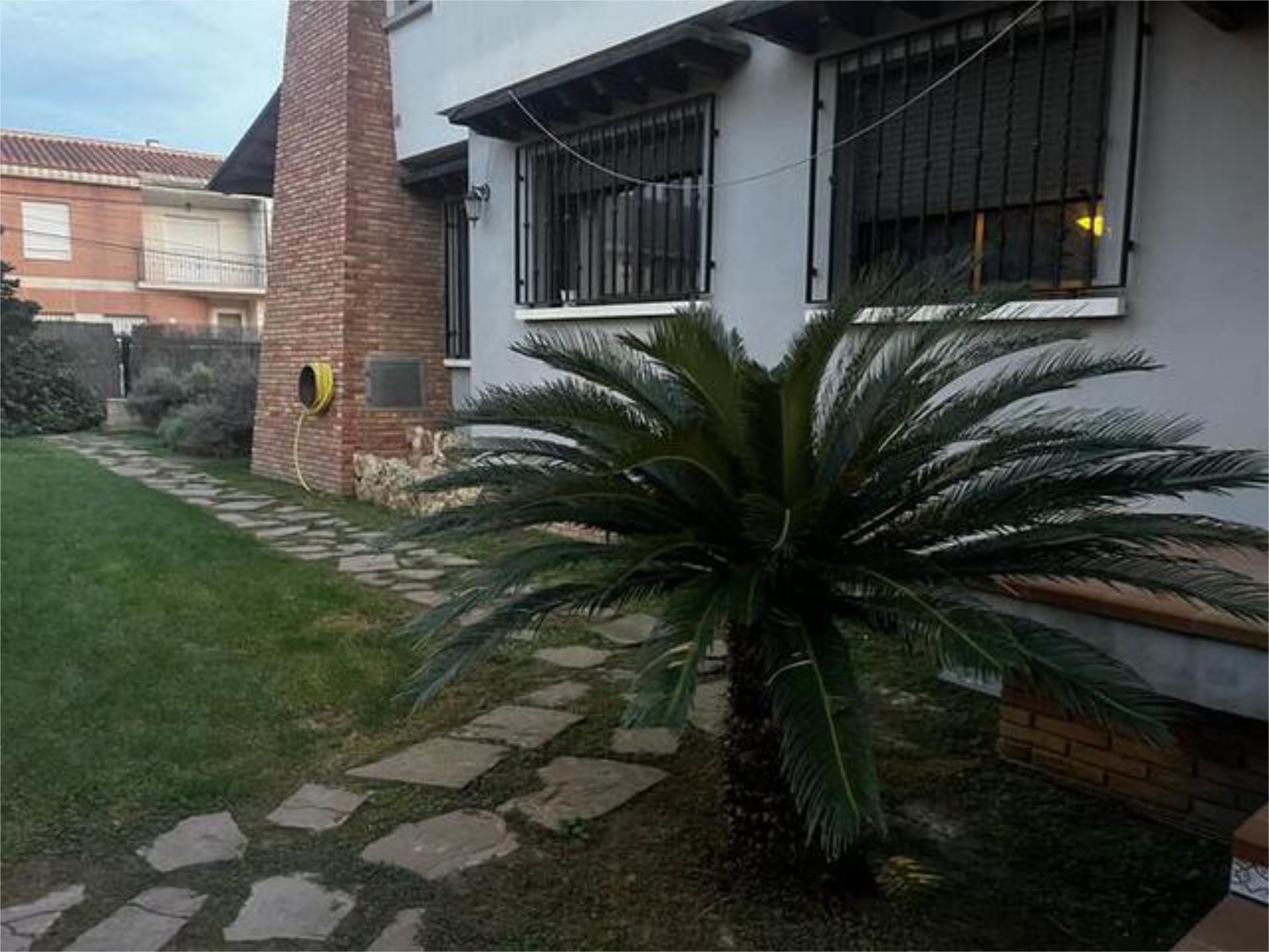 Single-family semi-detached to rent in Polinyà de Xúquer