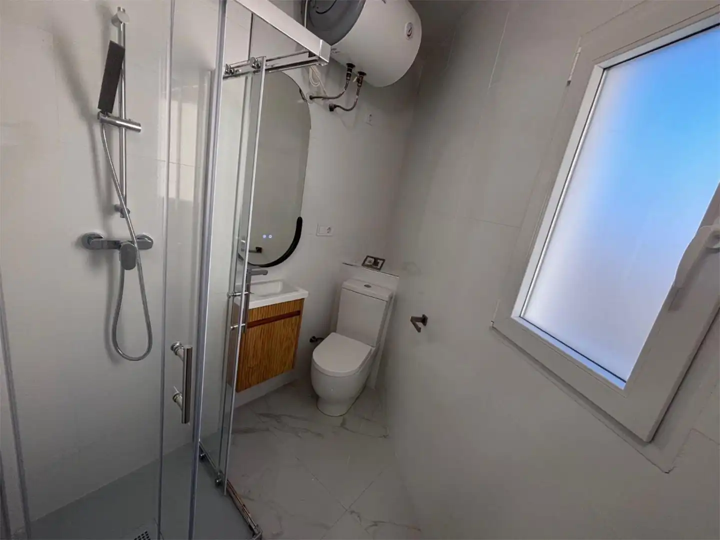 Baño de Piso en venta en San Pedro del Pinatar con Aire acondicionado, Calefacción y Amueblado