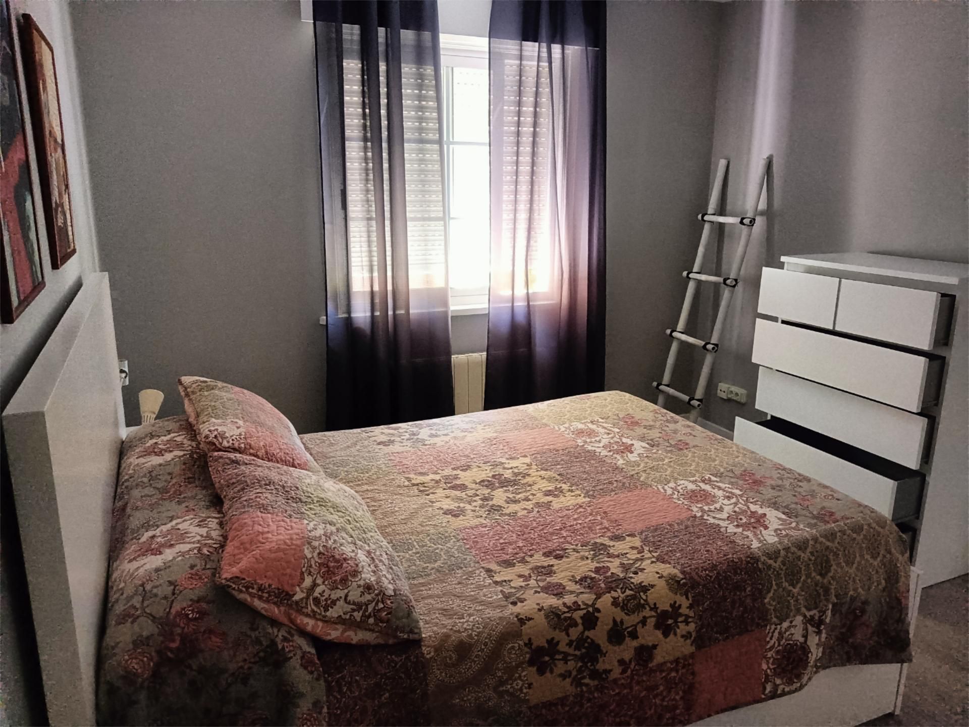 Bedroom of Single-family semi-detached to rent in Moaña  with Heating, Terrace and Storage room