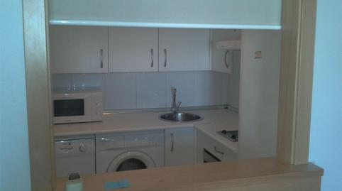 Foto 4 de Piso en venta en Calle de Belfast, 13, Rejas, Madrid