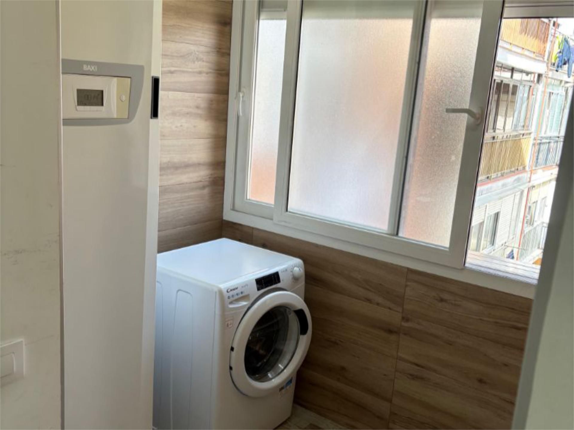 Bany de Pis en venda en Leganés amb Aire condicionat