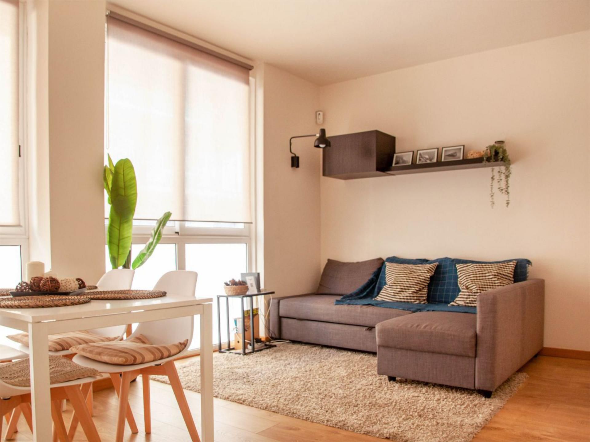 Living room of Apartment to share in  Barcelona Capital  with Air Conditioner, Heating and Parquet flooring
