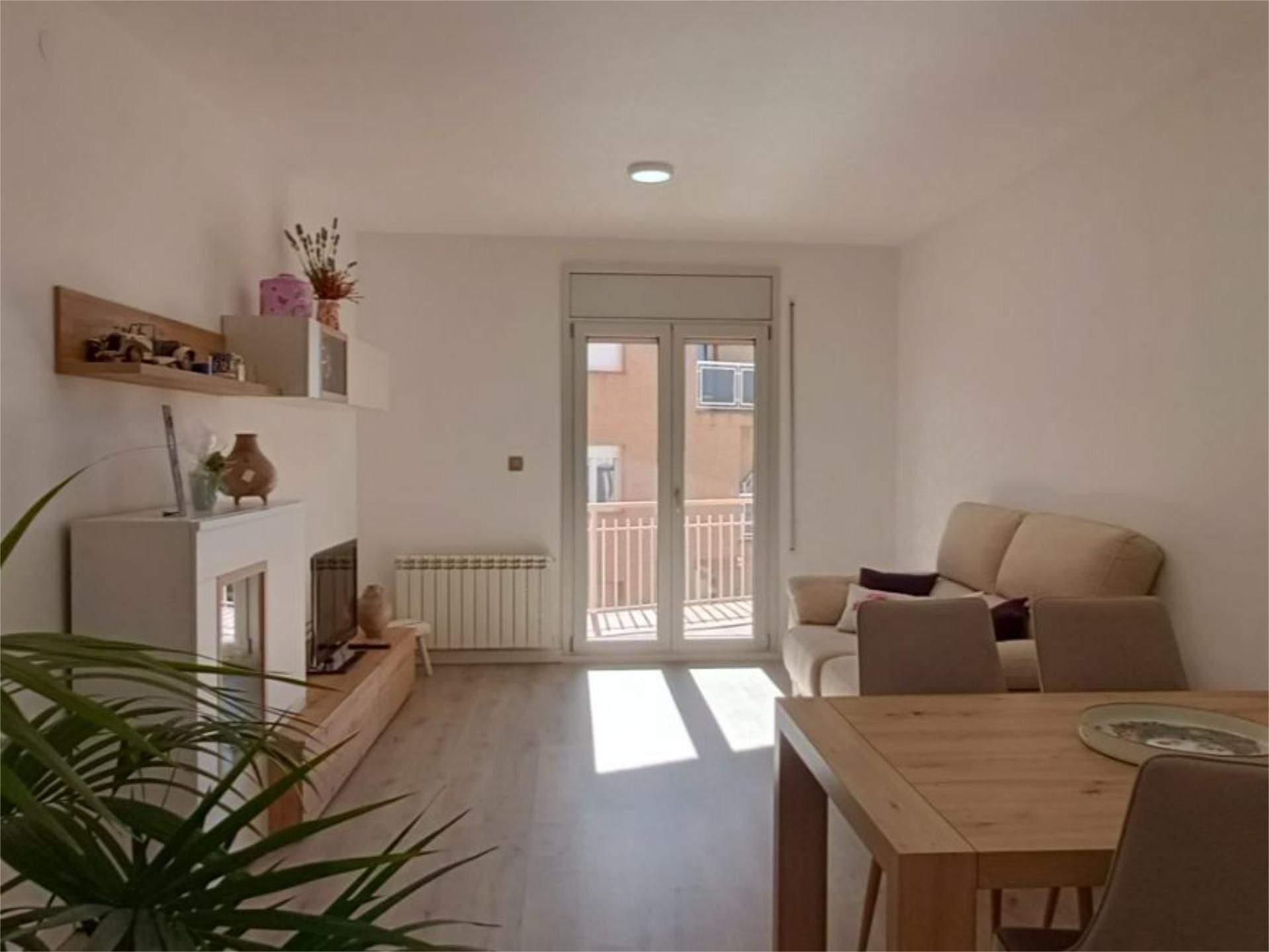 Sala d'estar de Pis en venda en Bellpuig amb Terrassa i Balcó