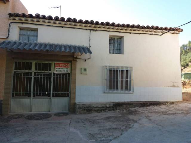 Casa adosada en Venta en Villaverde de Guadalimar