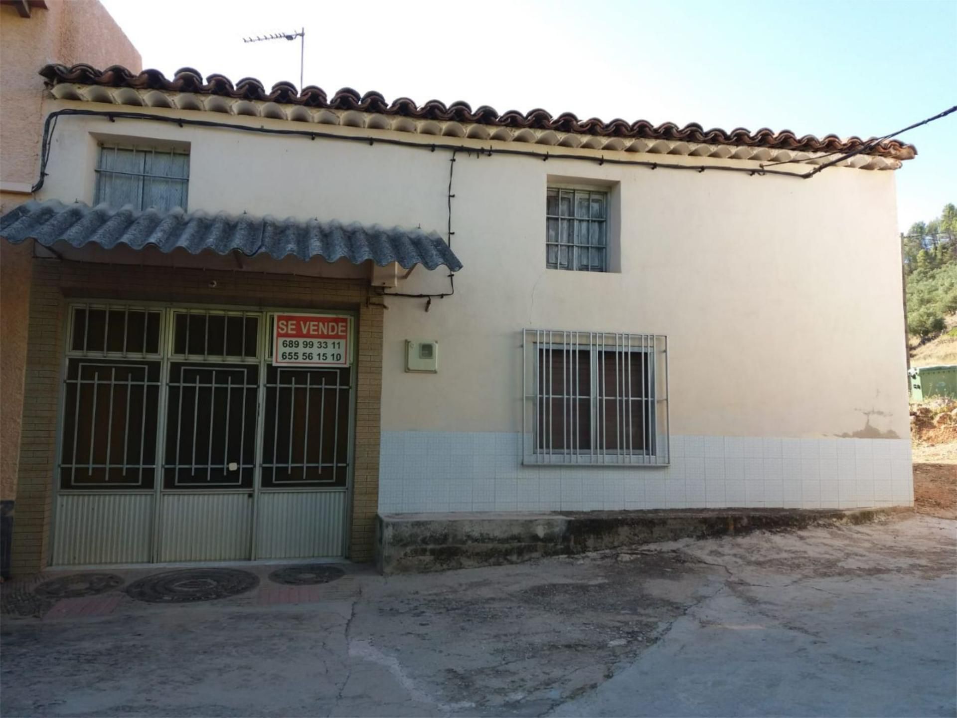 Exterior view of Single-family semi-detached for sale in Villaverde de Guadalimar