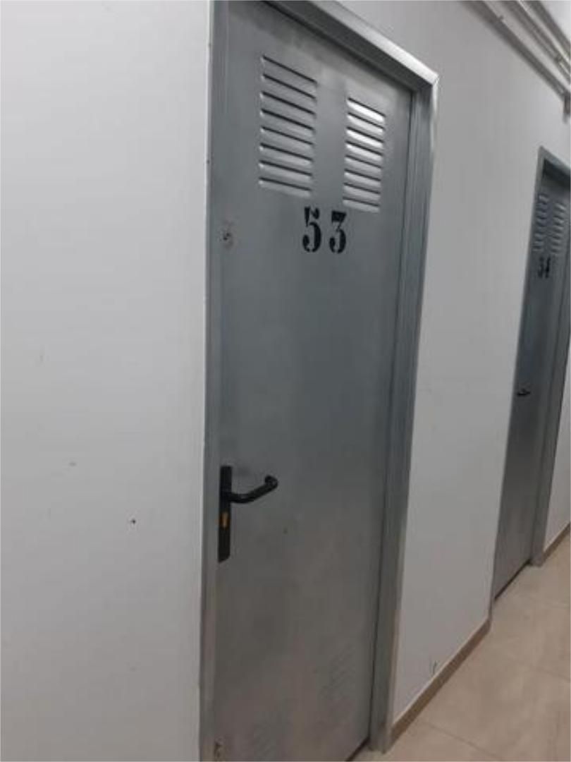 Box room to rent in  Madrid Capital