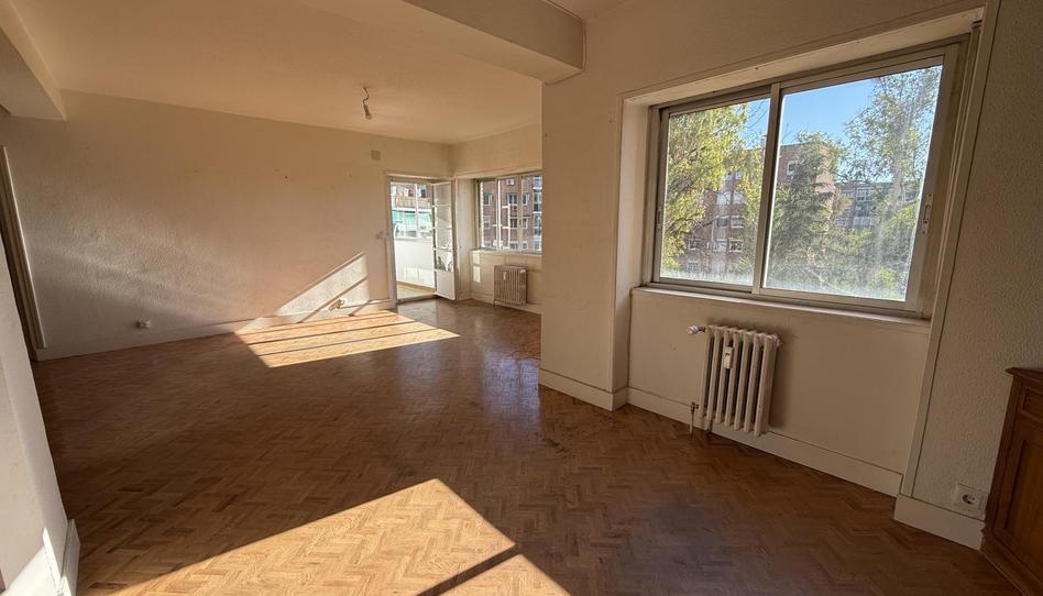 Photo 1 of Flat for sale in Plaza Juan Antonio Suanzes, 1, Salvador, Madrid