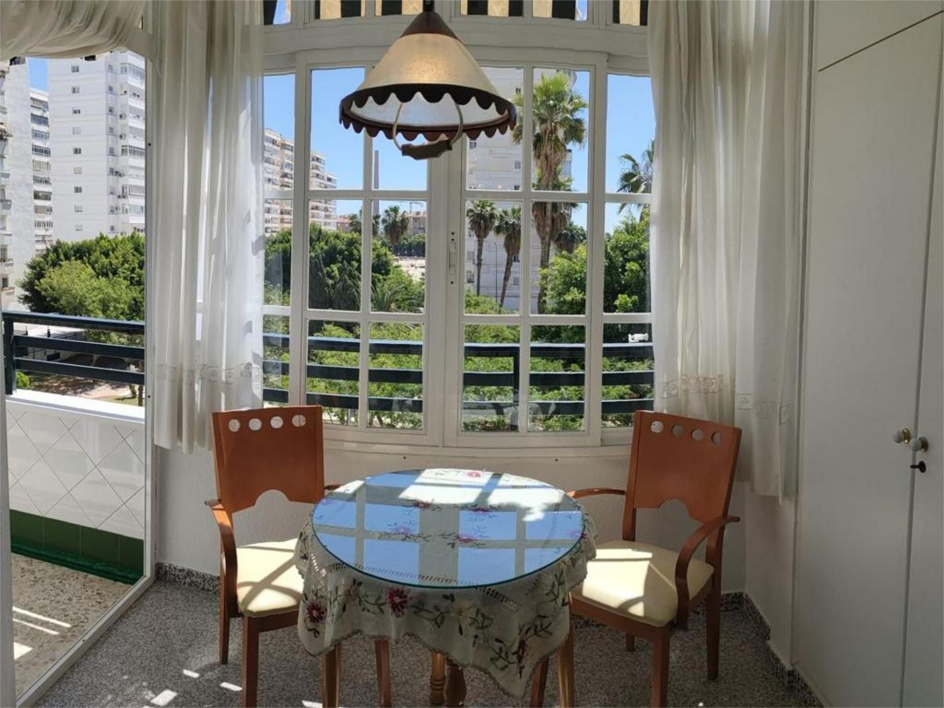 Flat to rent in Calle Eduardo de Palacios, 17, Los Guindos - Parque Mediterráneo - Santa Paula