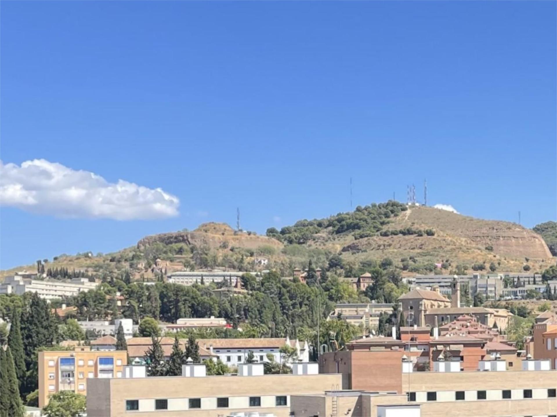 Exterior view of Flat for sale in  Granada Capital  with Air Conditioner and Terrace