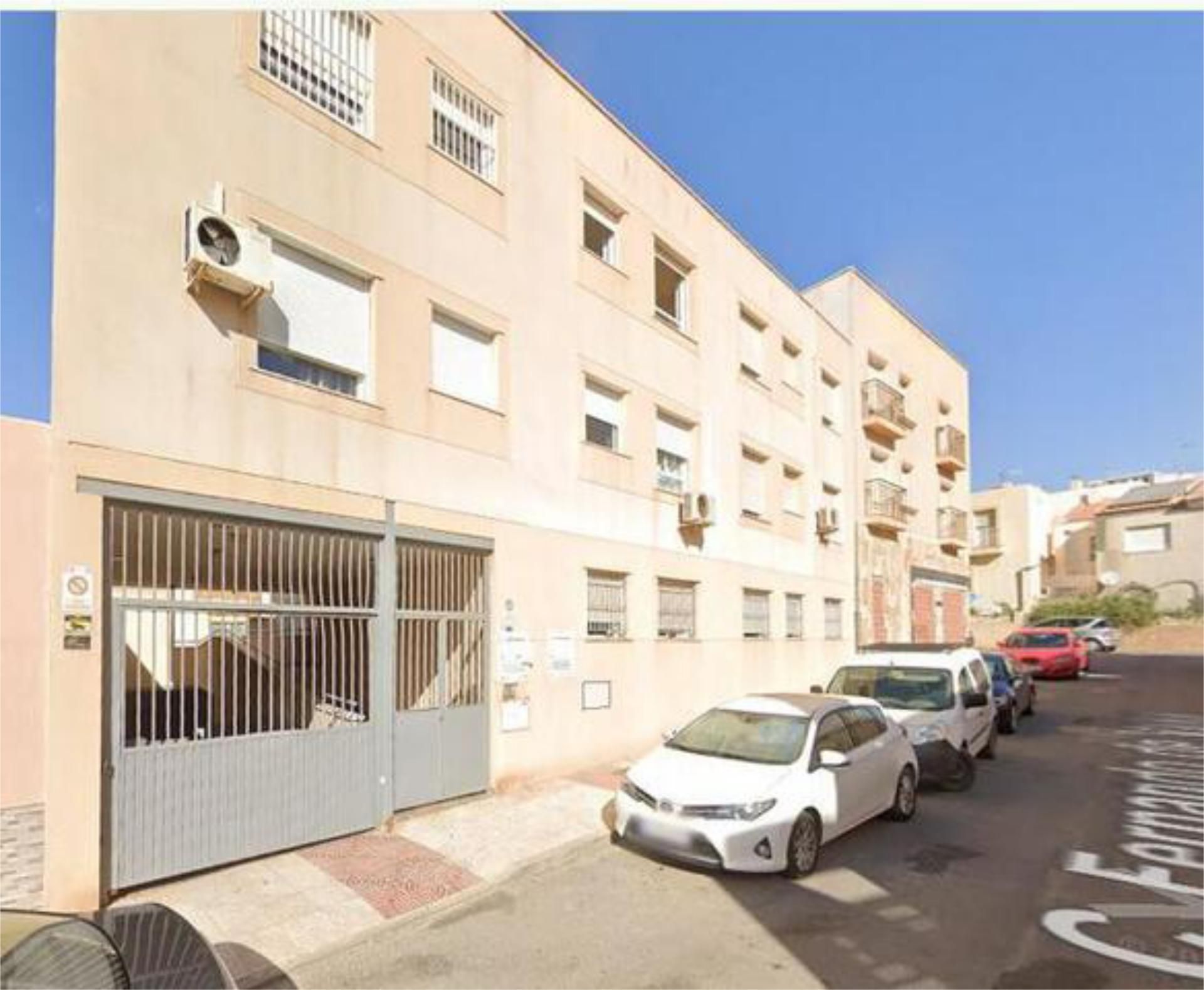 Flat to rent in Aguadulce Sur