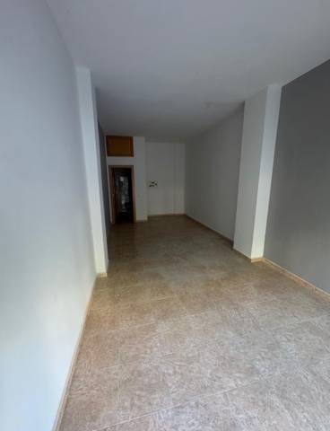 Local comercial en Alquiler en Avinguda de l'Eramprunyà, 15 en Diagonal - Colomeres