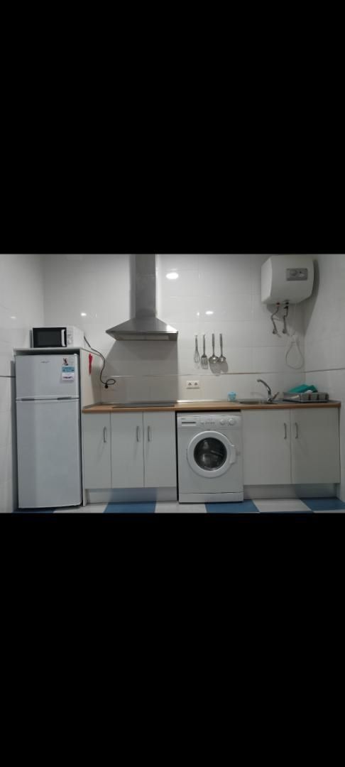 Cocina de Apartamento de alquiler en Las Pedroñeras    con Aire acondicionado, Calefacción y Amueblado