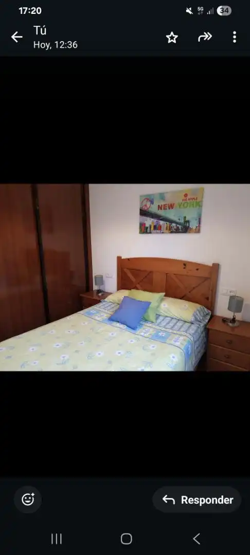Pis en venda a Marcelino Fernández, 9, Centro - Casco Histórico Dormitori de Pis en venda en Oviedo amb Parquet, Moblat i Balcó