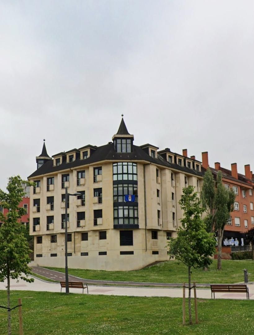 Exterior view of Flat for sale in Oviedo   with Parquet flooring, Furnished and Balcony