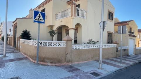 Dúplex en venda a Calle Sierra de Los Filabres, 13, El Parador de las Hortichuelas, Almería - imatge 2 Foto 2 de Dúplex en venda a Calle Sierra de Los Filabres, 13, El Parador de las Hortichuelas, Almería