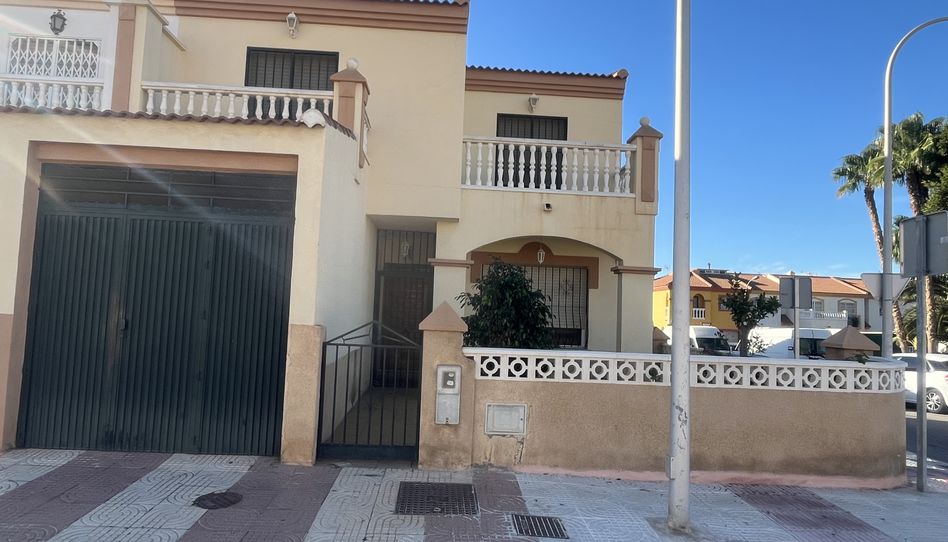 Dúplex en venda a Calle Sierra de Los Filabres, 13, El Parador de las Hortichuelas, Roquetas de Mar - imatge 1 Foto 1 de Dúplex en venda a Calle Sierra de Los Filabres, 13, El Parador de las Hortichuelas, Roquetas de Mar