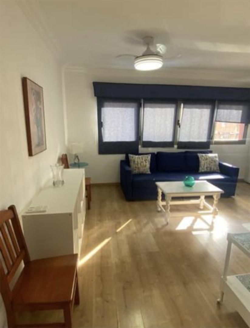 Sala d'estar de Pis de lloguer en Telde amb Parquet, Moblat i Videoporter