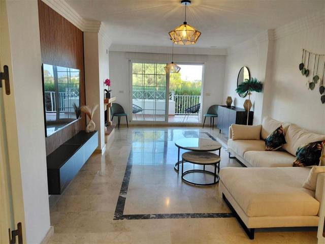 Piso en Alquiler en Avenida de la Alcudia, 7 en Río Real