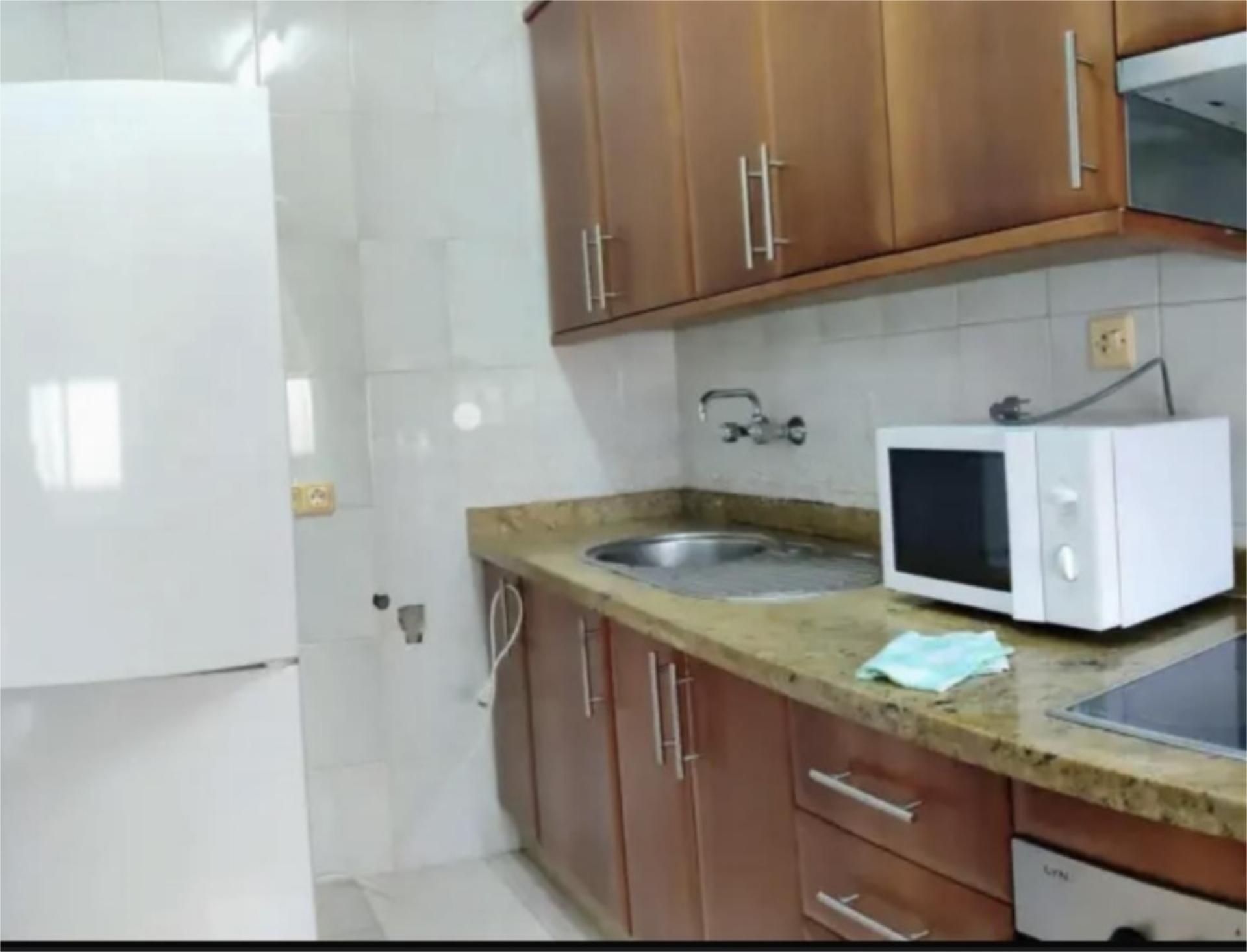 Casa adosada de lloguer a Calle Aire, 13, Macael