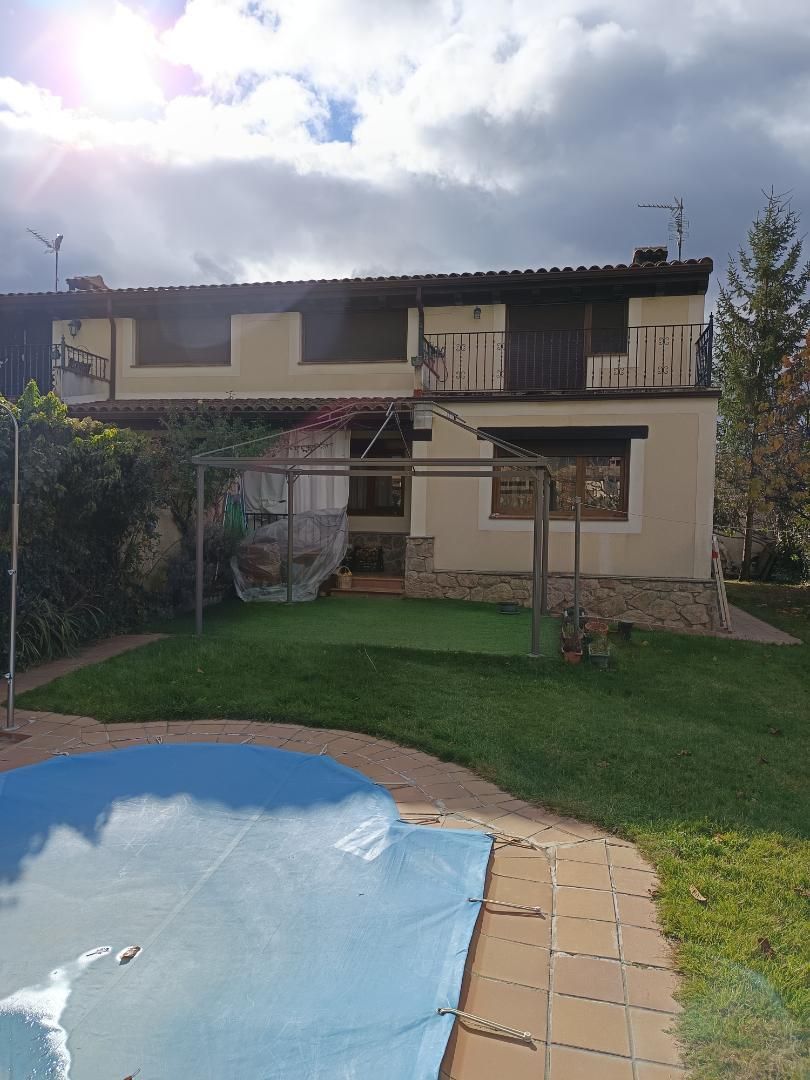 Garden of House or chalet for sale in Palazuelos de Eresma  with Heating, Private garden and Parquet flooring
