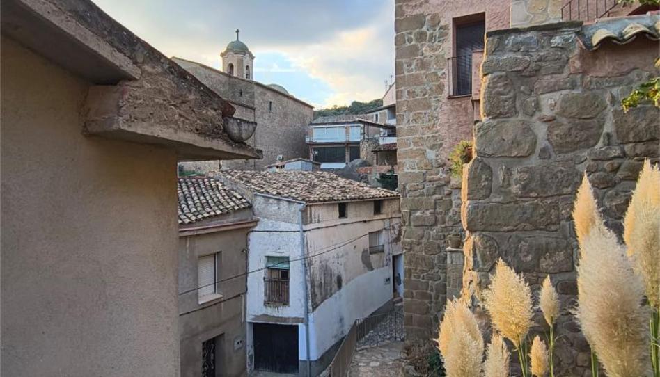 Foto 1 de Casa adosada en venda a Carrer Pavia, 14, Biosca, Lleida