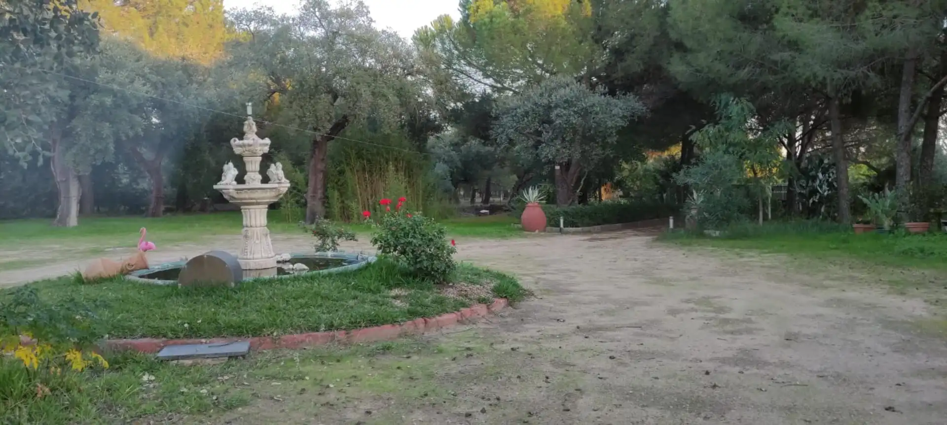 Casa o xalet en venda a Diseminado el Manantio 2, 9, Las Vaguadas Jardí de Casa o xalet en venda en Badajoz Capital amb Terrassa i Piscina