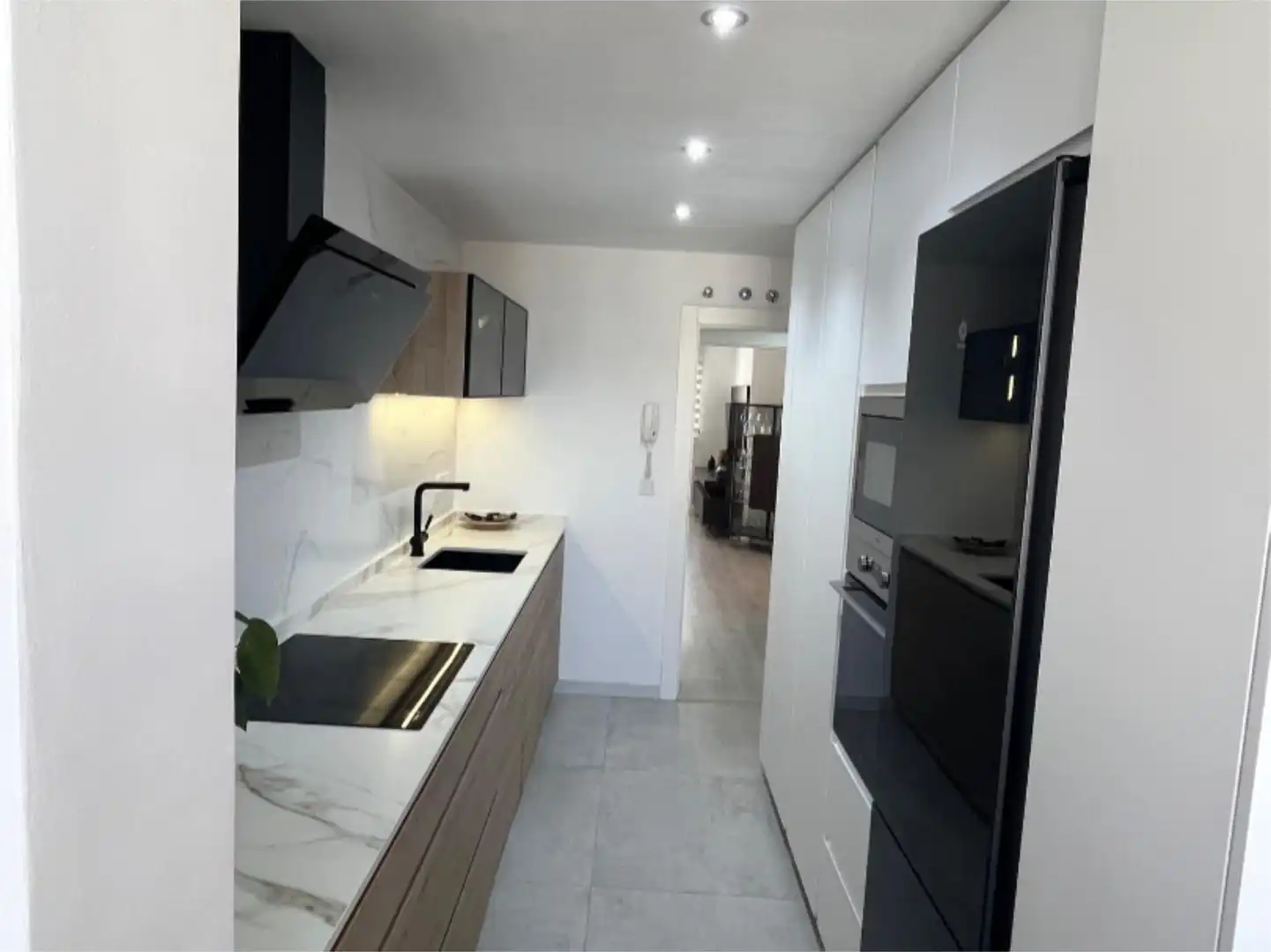 Piso en venta en Calle Babor, 8, Zona Centro Comercial Torrequebrada Piso en venta en Calle Babor, 8, Zona Centro Comercial Torrequebrada