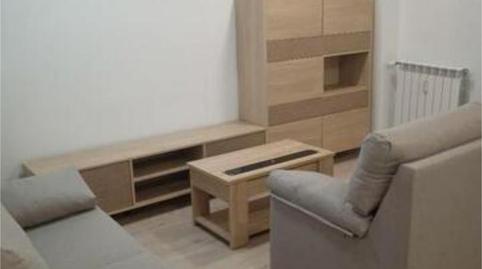 Foto 4 de Piso de alquiler en Los Bloques, Zamora