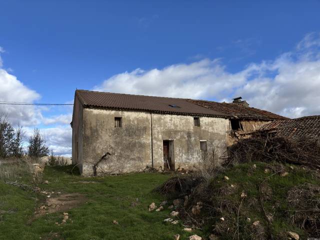 Casa adosada en Venta en Velamazán