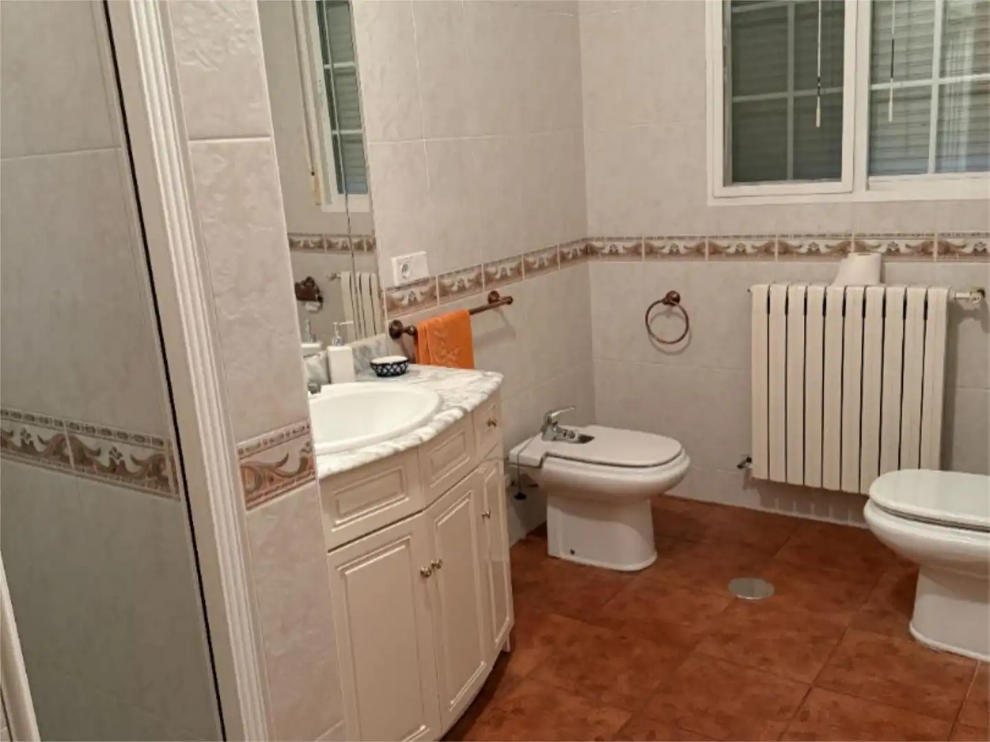 Houses for sale in Avenida Albacete, 1, Pedanías - Extrarradio Bathroom of Houses for sale in Albacete with Heating, Private garden and Terrace