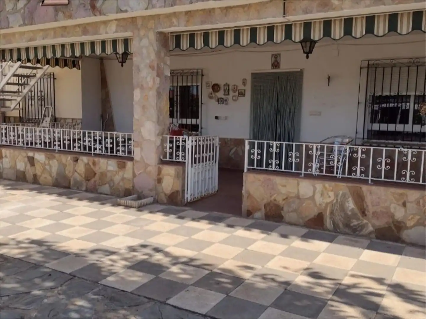Houses for sale in Avenida Albacete, 1, Pedanías - Extrarradio Exterior view of Houses for sale in Albacete with Heating, Private garden and Terrace