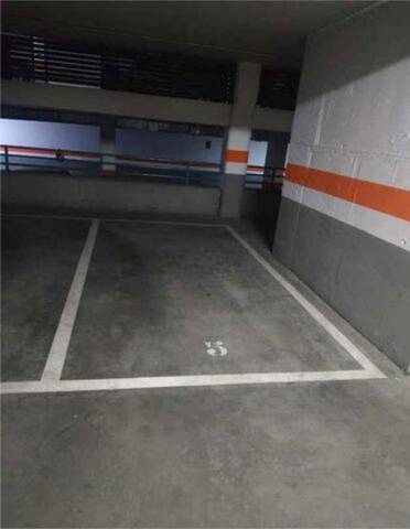 Garaje en Alquiler en Sur - PAU 4
