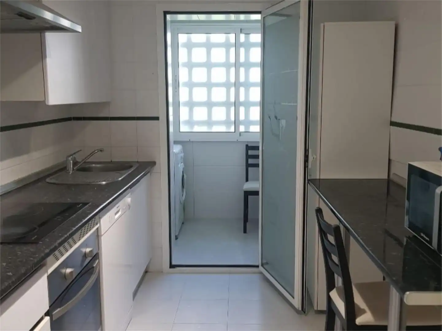 Flat for rent in Avenida Príncipe Salman, 1, La Dama de Noche - La Alzambra Flat for rent in Avenida Príncipe Salman, 1, La Dama de Noche - La Alzambra