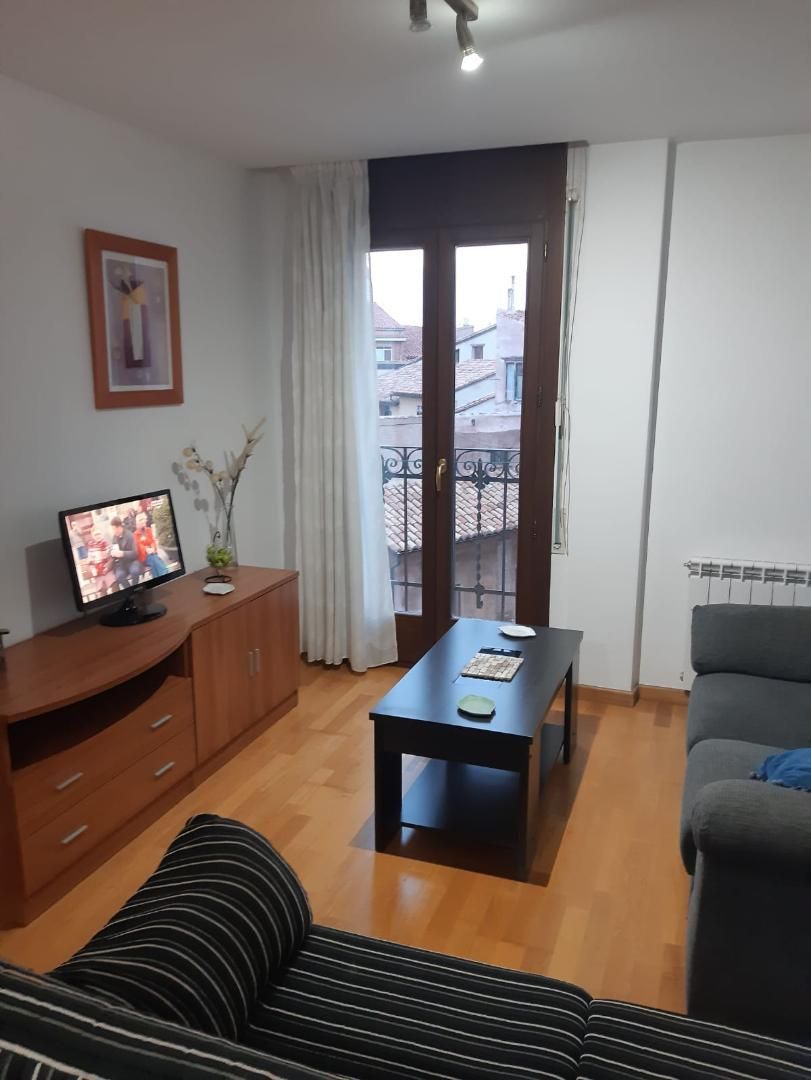 Flat to rent in Calle Hartzembusch, 10, Centro Living room of Flat to rent in Teruel Capital with Heating, Parquet flooring and Furnished