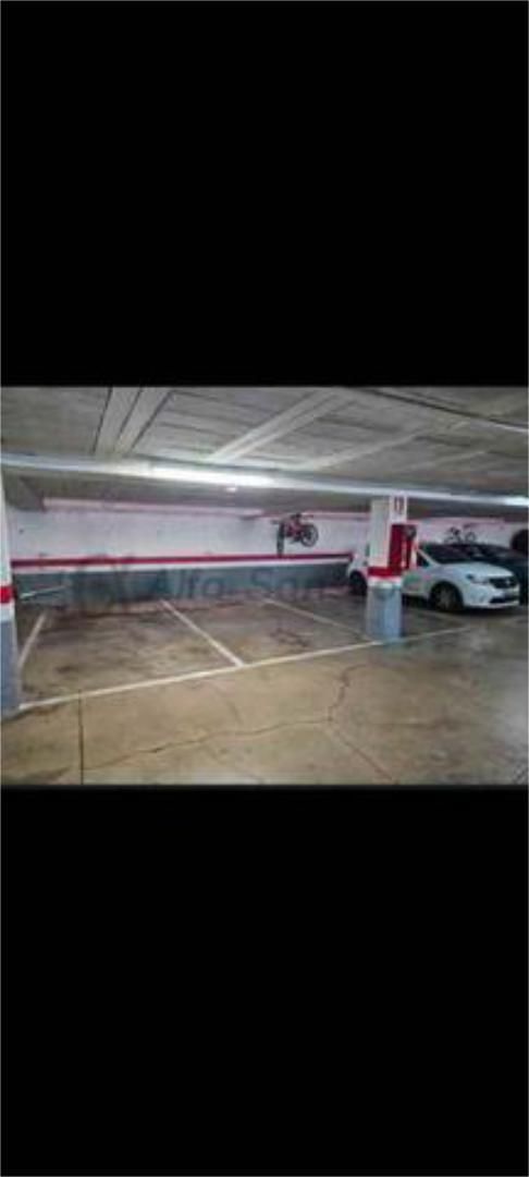 Parking de Garaje de alquiler en La Campana