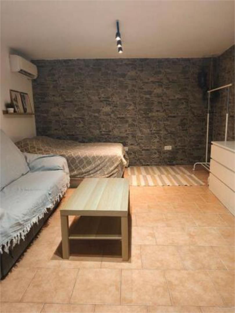 Study to rent in Campanillas