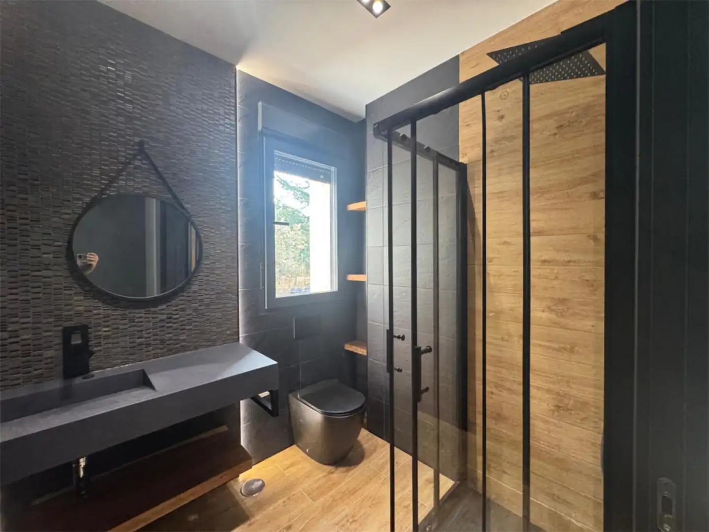 Houses for sale in Calle Cádiz, 7, Mojadillas - Parque de las Infantas - El Paraiso Bathroom of Houses for sale in Valdemorillo with Heating, Private garden and Terrace