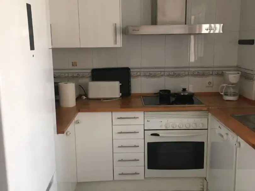Cocina de Piso de alquiler en Sevilla con Aire acondicionado, Calefacción y Amueblado