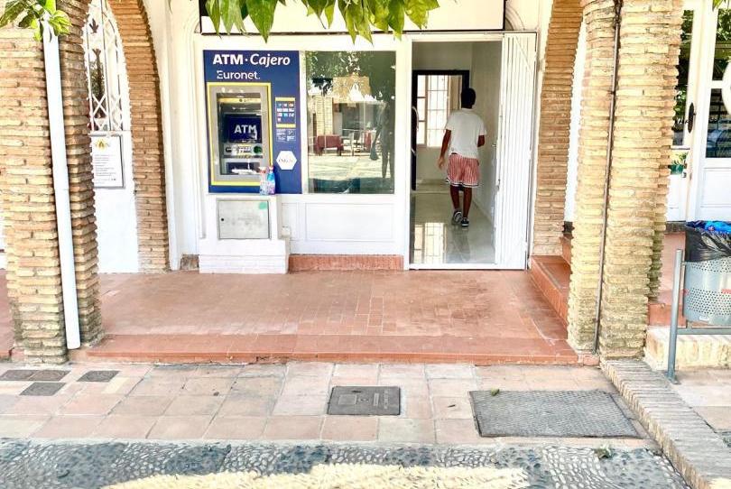 Premises to rent in Calle Pavo Real, 27, Marbesa, Málaga - image 1 Photo 1 of Premises to rent in Calle Pavo Real, 27, Marbesa, Málaga