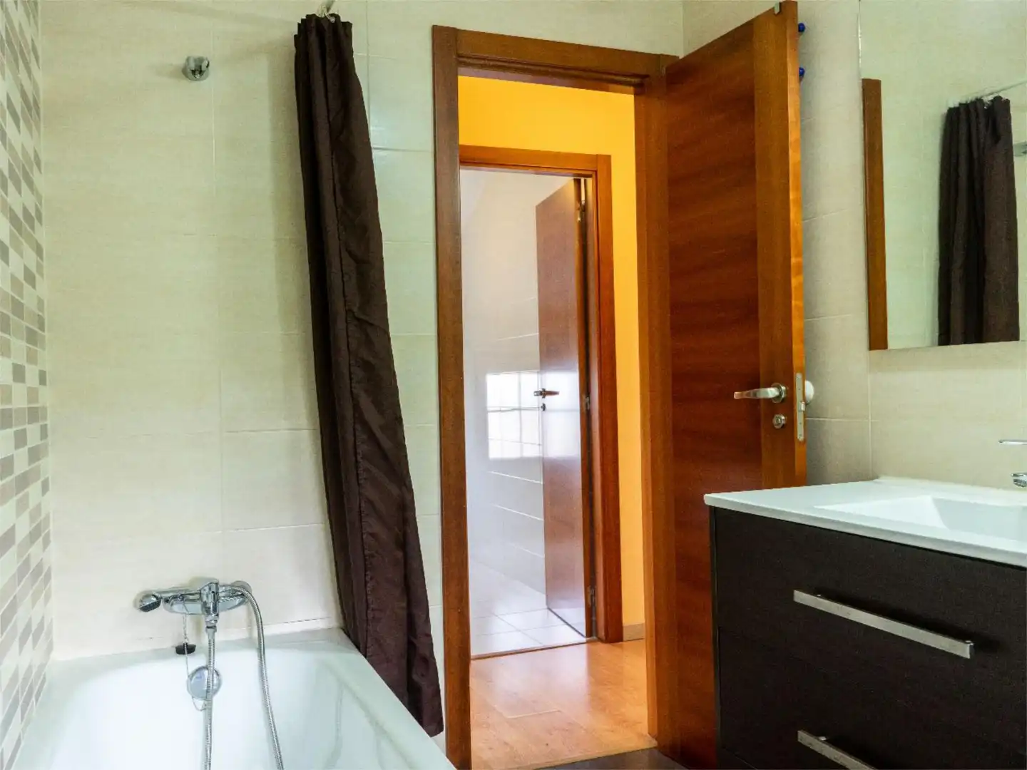 Flat for sale in Lugar Castido, 19, Valdoviño Bathroom of Flat for sale in Valdoviño with Heating, Private garden and Parquet flooring