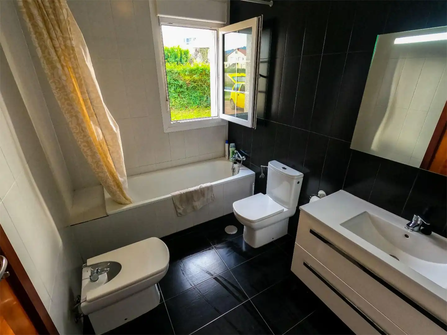 Flat for sale in Lugar Castido, 19, Valdoviño Bathroom of Flat for sale in Valdoviño with Heating, Private garden and Parquet flooring