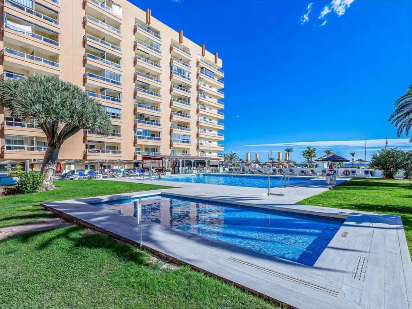Estudi de lloguer a Calle Lamo de Espinosa, 7, Puerto Deportivo Piscina de Estudi de lloguer en Fuengirola amb Aire condicionat, Calefacció i Parquet
