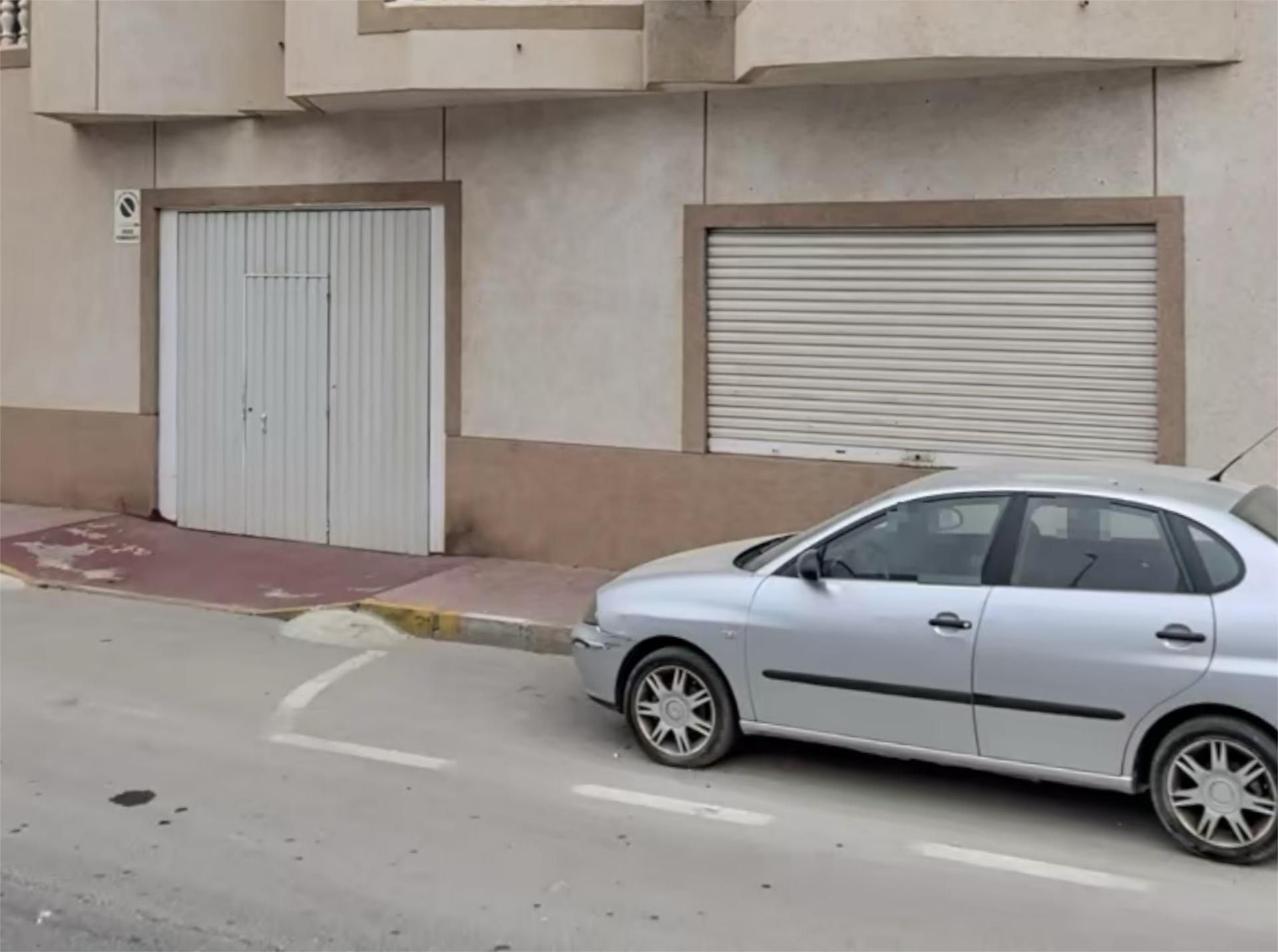 Planta baixa de lloguer a Avenida de Don Narciso Yepes, 22, Pescadores